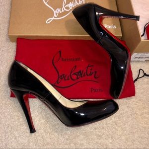 Christian Louboutin 100% authentic Decollete 868